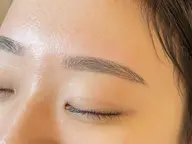 【垢抜けNo.1🤍】アイブロウスタイリング+アイブロウカラー(当店再来+¥500)