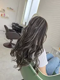【過去にハイライトを入れさせていただいたお客様】リタッチハイライト＋カラー＋トリートメント