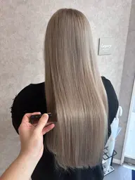 【ミニモ4月限定】ケアブリーチ2回＋カラー＋ダメージ補修トリートメント✨