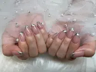 🉐オフなし💅ベースなし⭐️フレンチ➕境目ラメライン💅