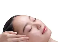 【人気No2美白ケア】 フェイシャルデコルテエステ 🤍シミ、すくみ、そばかすをケア(お肌分析付き)