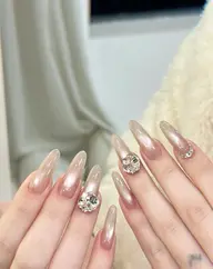 【オフあり】長さだし✨ ガラス玉マグネットネイル🧲(甘皮ケア付き)5980円