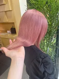 U30【今だけ限定価格🉐】✨💜ブリーチ＋艶カラー＋トリートメント💜✨