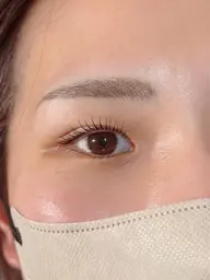 学生まつ毛パーマ