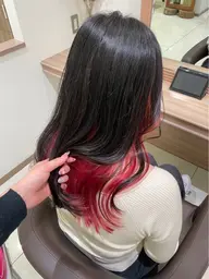 【💞平日レディースU24限定💞】インナーカラー➕トリートメント（施術時間150分前後になります🍀.*）