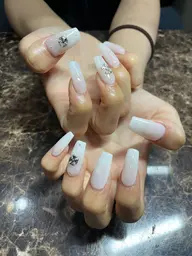【オフなし🌈】 ✨ジェルネイルワンカラーorラメグラコース💅