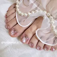 オフなしフットワンカラーマグネットネイル💫💫