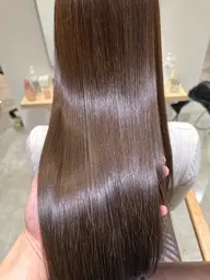 【🕊️限定クーポン✨】ツヤツヤの縮毛矯正🩵憧れの美髪へ🙌🏻カット+頭皮クレンジング付き🌈
