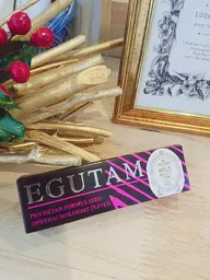 話題のぐんぐん伸びる!!まつげ美容液EGUTAM