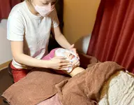 【フェイシャル40分】初回限定オプション〈水素ピーリング〉または〈水素炭酸パック〉どちらかをお選びいただけます☆