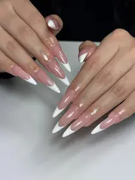 【ハンド】💅🏻【オフあり】💎チップ長さだし10本フレンチorグラデーション(1色のみok)🩵ベースカラーあり