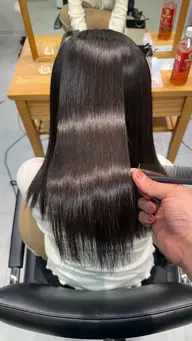 🌹オススメ🌹乾燥で広がるクセも✨縮毛矯正➕トリートメント