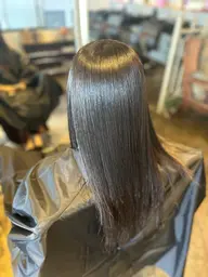 ⚜️✨【縮毛矯正】🧝‍♀️✨🫧⚜️髪質改善,低ダメージ🩵🩷