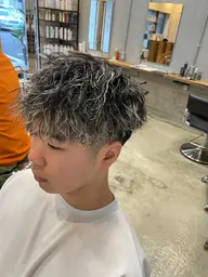 🎱メンズカット+パーマ+メッシュ🎱