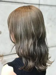 美しい髪を作るのはツヤです❗️髪の内部をしっかり補修する事で日々の手入れがしやすく、朝の時間短縮に(^^)‼️