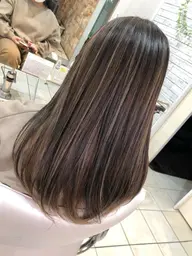 脱白髪ぼかしハイライトカラー