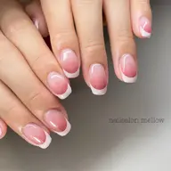 ✳︎フィルイン✳︎ ハンドネイル　フレンチ（ﾍﾞｰｽｸﾞﾗﾃﾞｰｼｮﾝ）