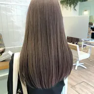 【黒染めをダメージレスに明るく透明艶カラー】ケア脱染＋ケアカラー