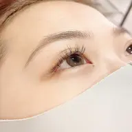 【平日限定🌈】フラットラッシュ/ナチュラルにしたい方🌈オフ、コーティング無料‼️‼️マツエク100本までつけ放題❤️