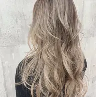 【ハイライトクーポン】カット➕ダメージレス艶カラー➕ハイライト🪄🫧