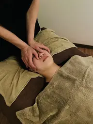 痛み無しソフト小顔矯正