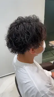 ☘️【大人気メニュー】☘️メンズカット+ツイストスパイラルパーマ(襟足まで巻く場合+3300円)