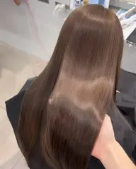 ✨ミニモ限定✨ケアブリーチ＋透明感カラー＋トリートメント付🫧ダメージ最小でツヤ髪に