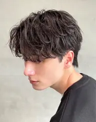 ﾟ*.·̩͙꒰ঌメンズ限定໒꒱·̩͙. カット+今の色より暗くしたい🖤⋆͛トーンダウン⤵️艶カラー+ヘッドスパ💆🏻