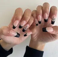 フレンチネイル