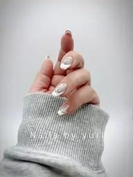 【オフ込み】今だけシンプルフレンチ3,400円✨新人ネイリストが担当💅 -English friendly-