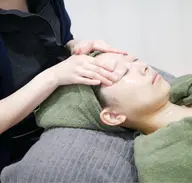 【平日限定!美肌ケア✨】フェイシャルマッサージ30分¥4070 → ¥3.980