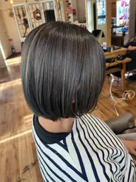 垢抜け&透明感🎵カット➕グロスカラー➕ハイライト