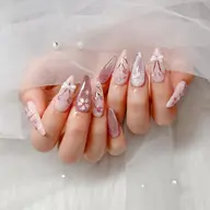 シンプルコース。⭐️片手2本ずつお好きなデザインをしていただきます💎✨ストーン無料🆓