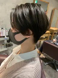 🐥汗かいても大丈夫🐥カット+顔周り縮毛矯正🌟 (💫指名料込み)