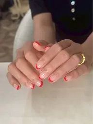 【オフあり】フレンチネイル