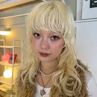 4月限定🏆艶優勝ダブルカラー🏆【ケアブリーチ(一回込)】➕【ワンカラー】➕【高保湿トリートメント】