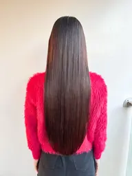 きれいな艶髪に💖縮毛矯正+カット🌟