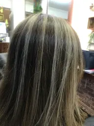 コントラストカラー 1①シャドウルーツカラー+②ハイライトカラー+③バレイヤージュグラデーションカラーorダブルブリーチ