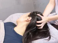 【ヘッド＆小顔70分】《深圧ヘッドストレッチ+小顔マッサージ》通常13200円