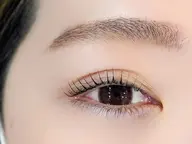 パリジェンヌ　前回ご来店から3ヶ月以上の方　¥5500 ロッド多数ご用意しております。