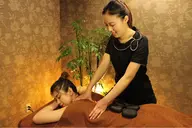 ホットストーン付　全身揉みほぐし+足つぼ＋美脚アロマ　セットコース　70分　5200円