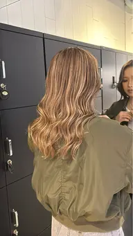 【4.5月限定‼️】ブリーチリタッチ（ケアブリーチ）+カラー+髪質再生トリートメント