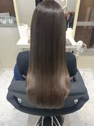 🩵カット+髪質改善高発色アディクシーカラー+超音波COTAプレミークトリートメント🩵（再来様は別途指名料500円）