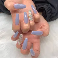 🔥💥チップ長さ出しワンカラー💅🩵🩷 オフの有無はメッセージでお願いします。