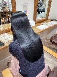 【ケラスターゼトリートメント】シャンプートリートメントの2ステップで髪の毛をサラサラにしましょう🫧