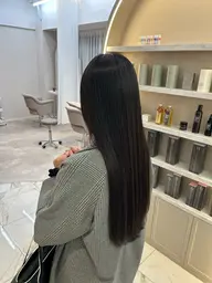 〈艶髪人気No.1🤍〉高濃度水素酸性ストレートパーマ+カット+キューティクル補修トリートメント+バブルエステ🫧