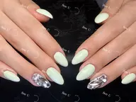 【スカルプ】チップ長さ出しワンカラー/ラメグラ+パーツ2個or埋め尽くし