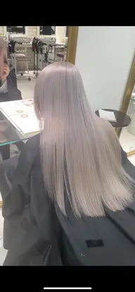 【🩶ミニモ限定🩶】ブリーチ(リタッチ)➕カラー➕うる艶トリートメント