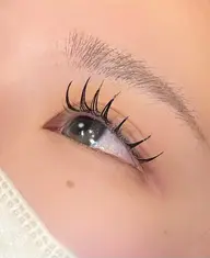 【迷ったらこれ👈🏻】🩷フラットラッシュマツエク100本＋アイシャンプー🩷コーティング仕上げ付