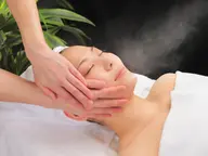 ネックトリートメント付き!【小顔リフトアップ×毛穴ケア】フェイスアップコース